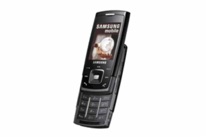 SAMSUNG Galaxy E900
