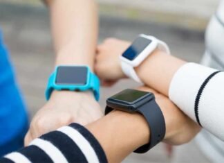 Detailed And Table Format Review With Specification Of Fire Boltt Phoenix Ultra Smartwatch Smartwatch